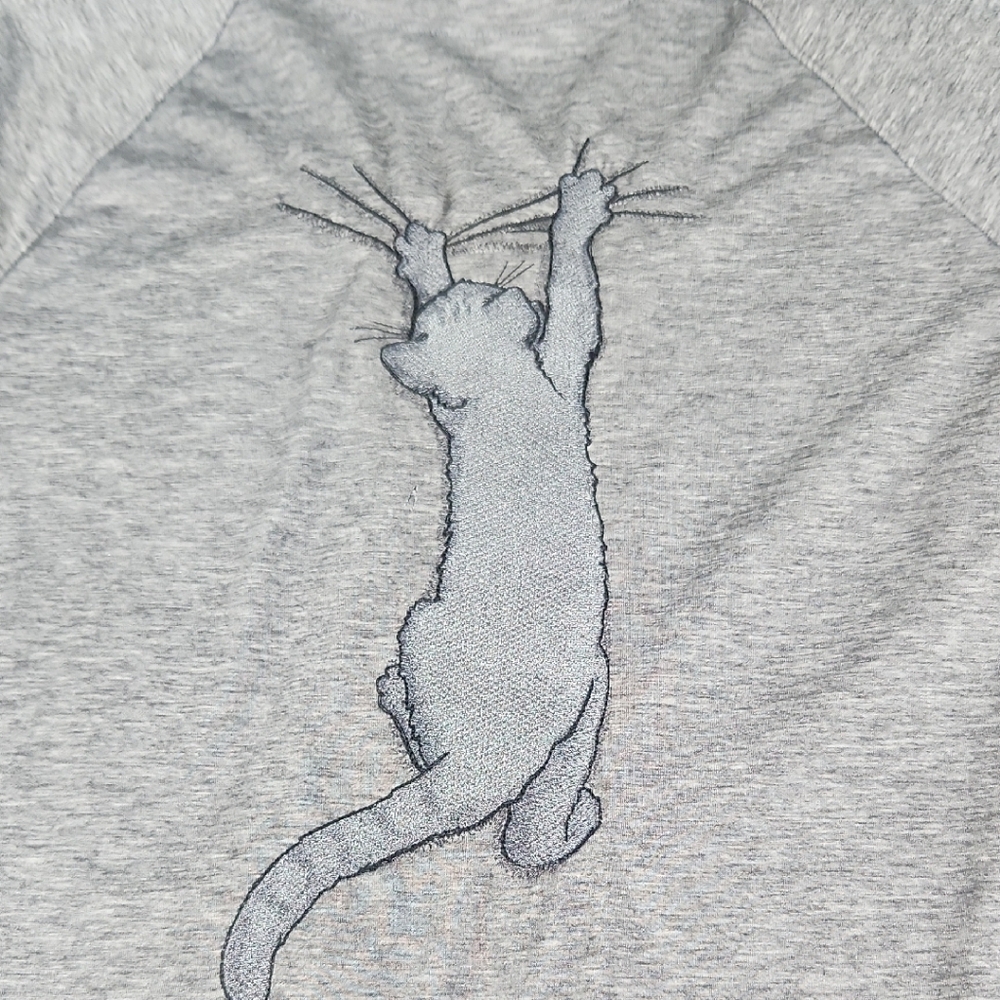 Tek Gear, On The Go Gear, Gray Cat Print Shirt Small
